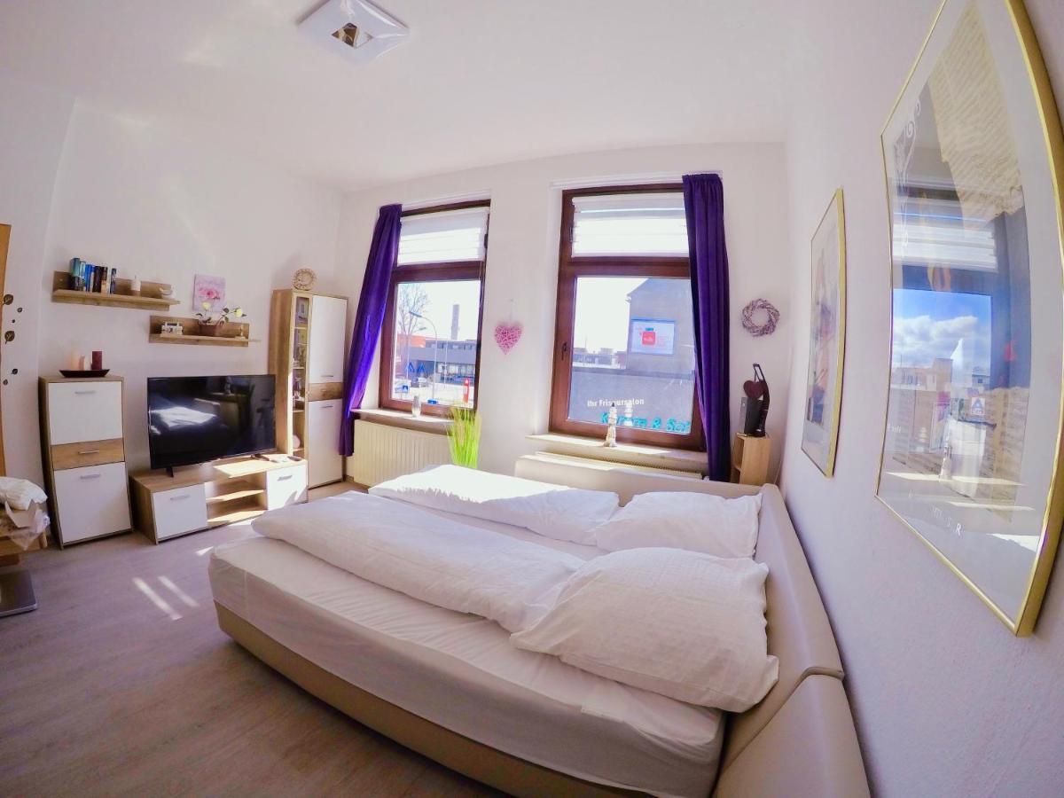 Vivid - Studioapartment Mit Balkon - Netflix - Wlan Вильгельмсхафен Экстерьер фото