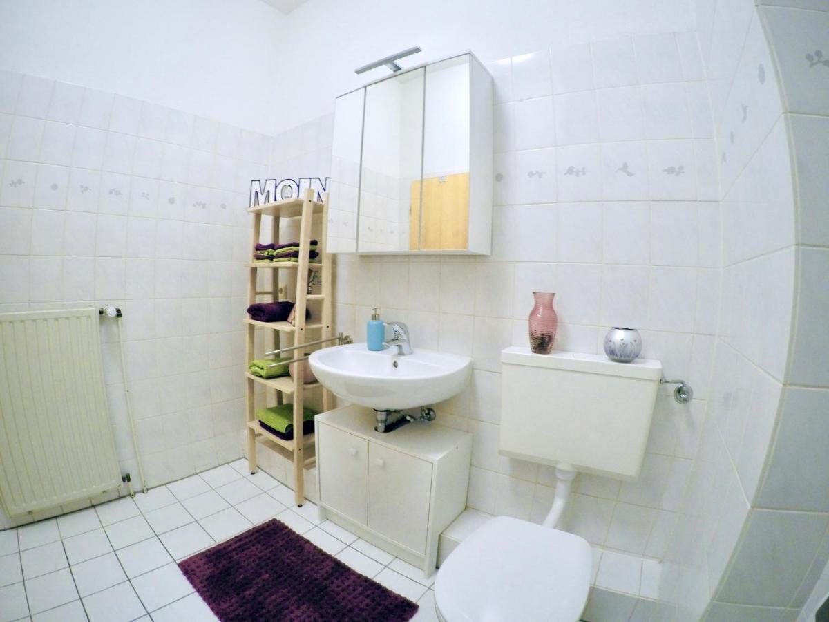 Vivid - Studioapartment Mit Balkon - Netflix - Wlan Вильгельмсхафен Экстерьер фото